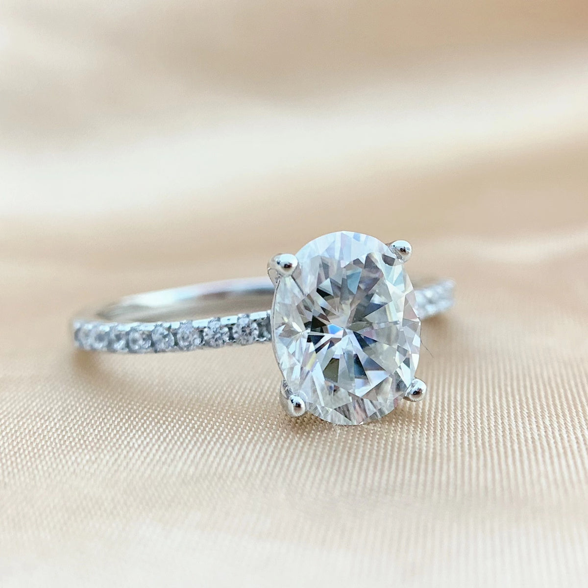 Sterling Silver S925 Moissanite Egg-shaped Ring Cross-border European and American Best-selling Pigeon Egg 3 Carat Alien Amazon Diamond Ring